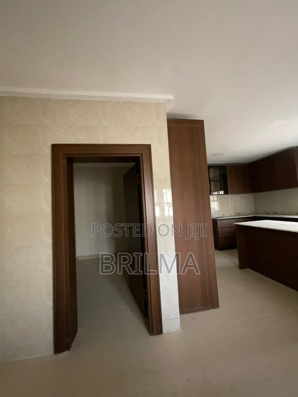 5bdrm Duplex in Wuye for sale