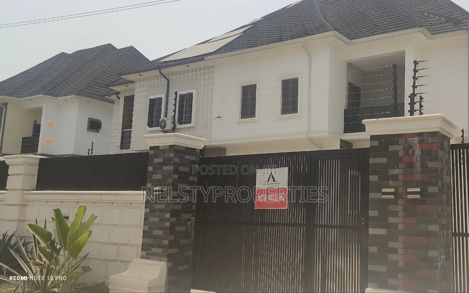 4bdrm Duplex in Efab, Gwarinpa for sale