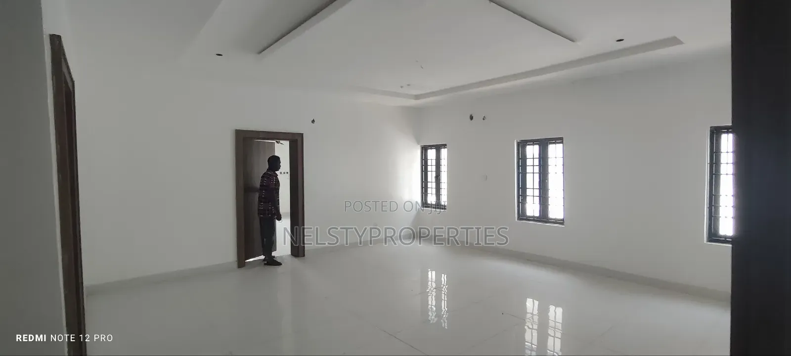 4bdrm Duplex in Efab, Gwarinpa for sale