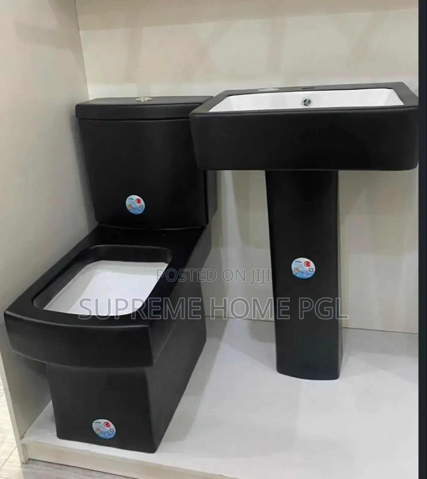 High Quality Black Modern Wc Pedestal Basin Set