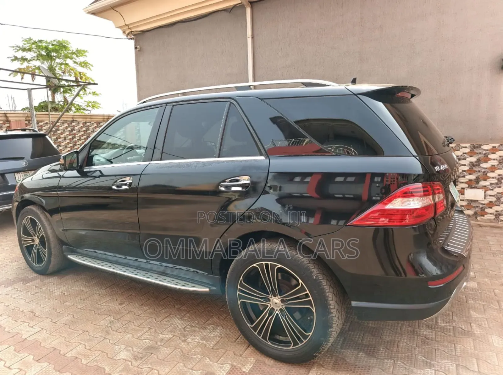 Mercedes-Benz M Class ML550 4MATIC 4dr SUV AWD (4.7L 8cyl Turbo 7A)