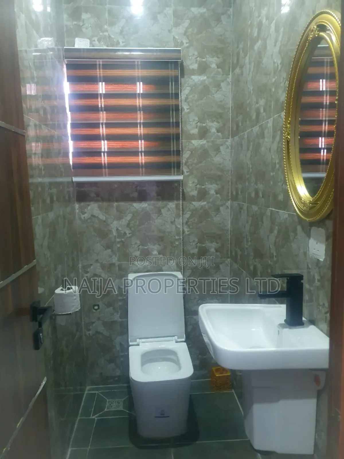 11 Rooms Functioning Hotel at Idado, Lekki for Sale