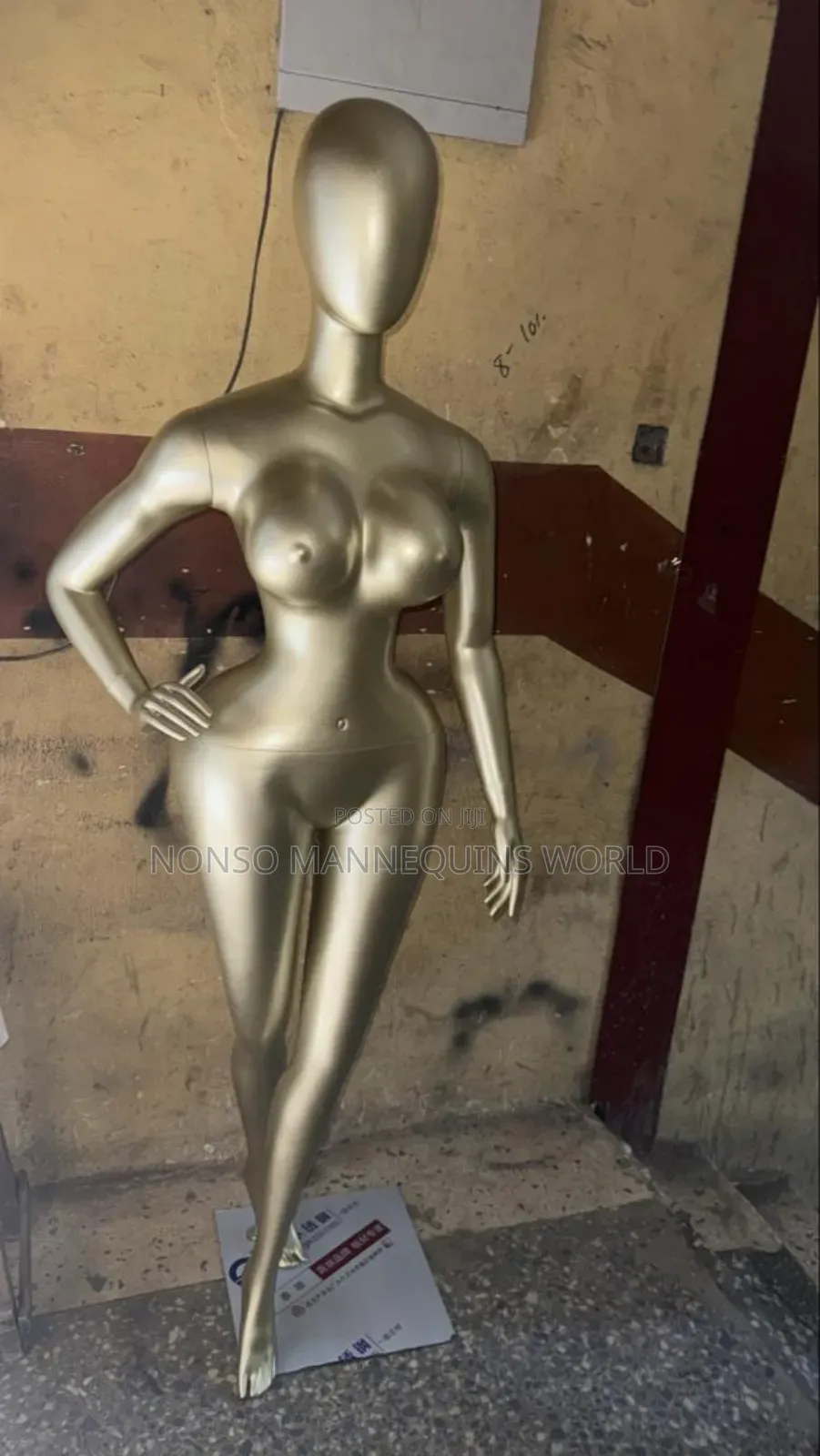 New Design Gold Rebecca Bbl Mannequin
