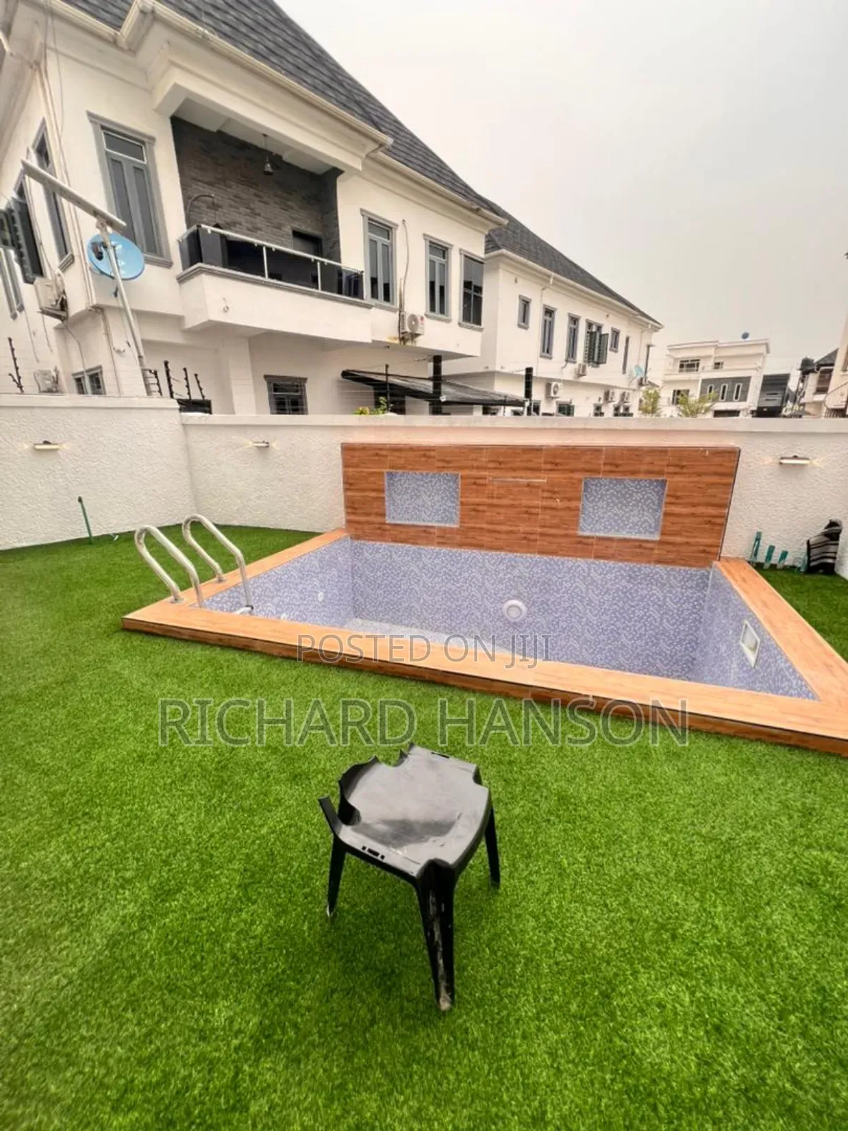 5bdrm Duplex in In Orchid, Lekki for sale