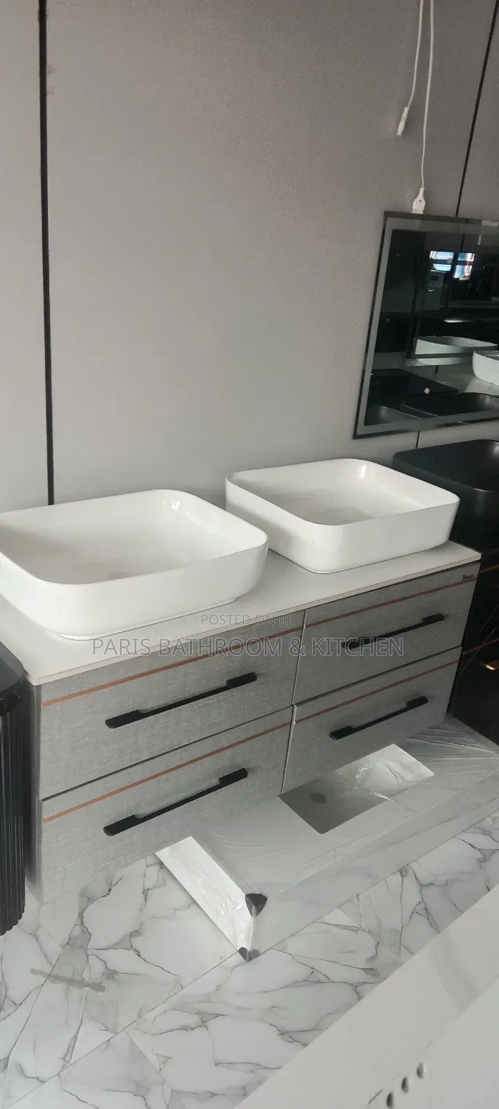 Cabinet Basin