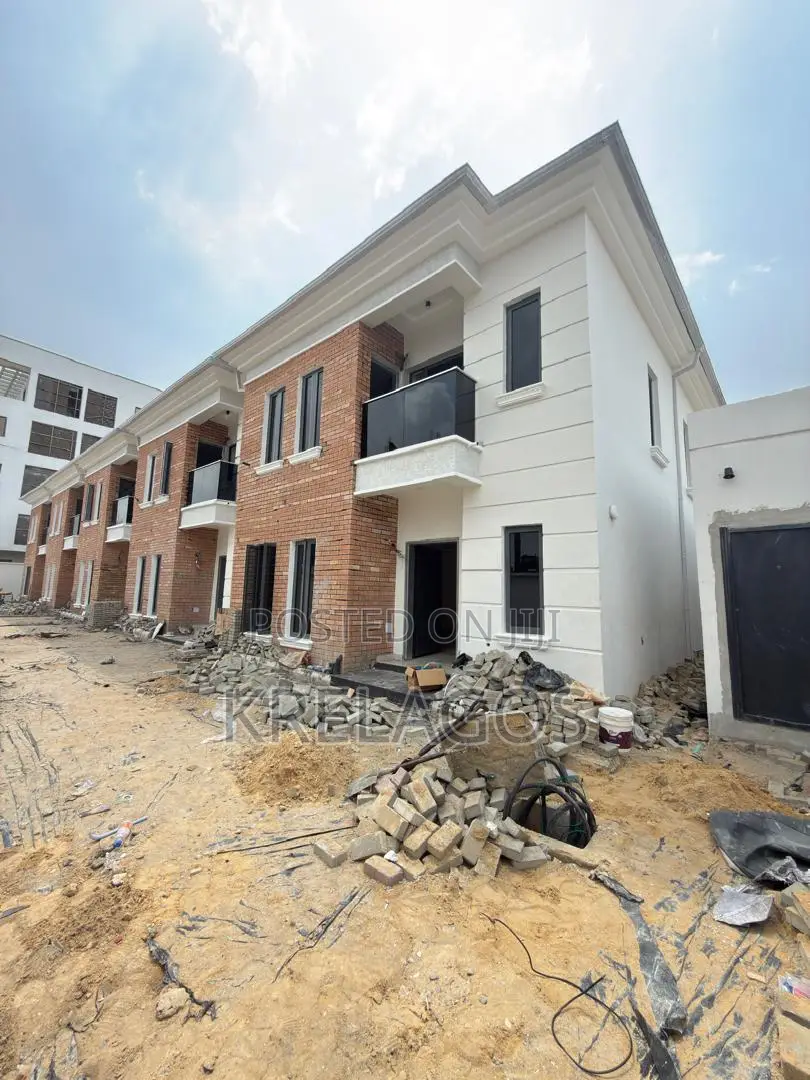 3bdrm Townhouse/Terrace in Chevron for sale