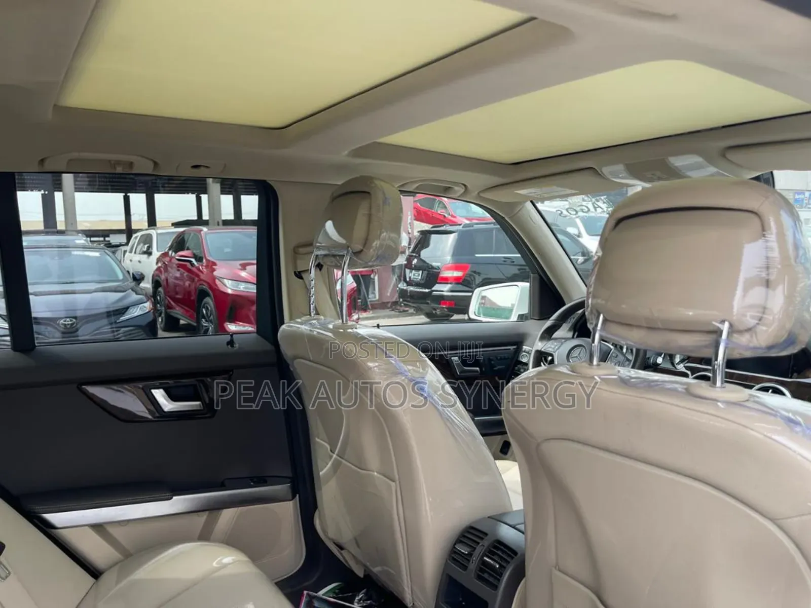 Mercedes-Benz GLK-Class Base GLK 350 4dr AWD 4MATIC (3.5L 6cyl 7A) 2015