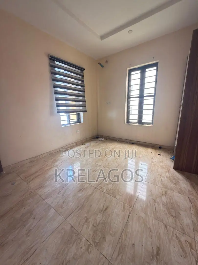 4bdrm Duplex in Chevron Toll Gate for rent