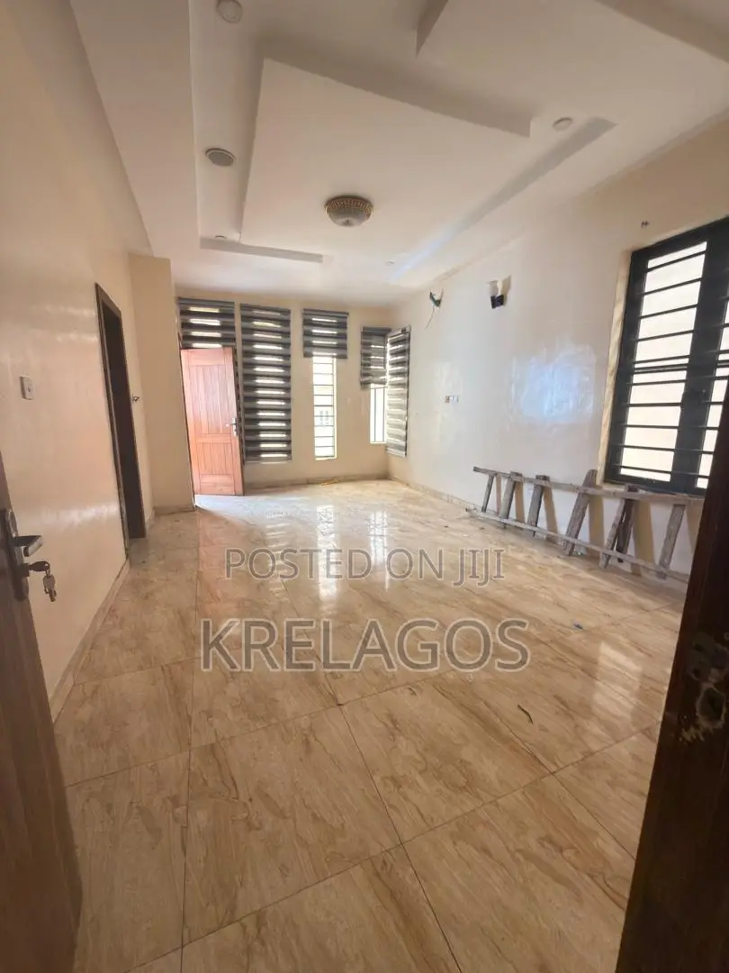 4bdrm Duplex in Chevron Toll Gate for rent