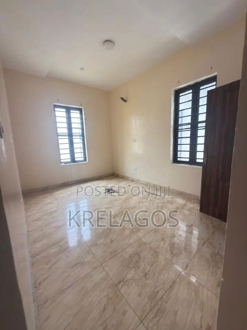 4bdrm Duplex in Chevron Toll Gate for rent