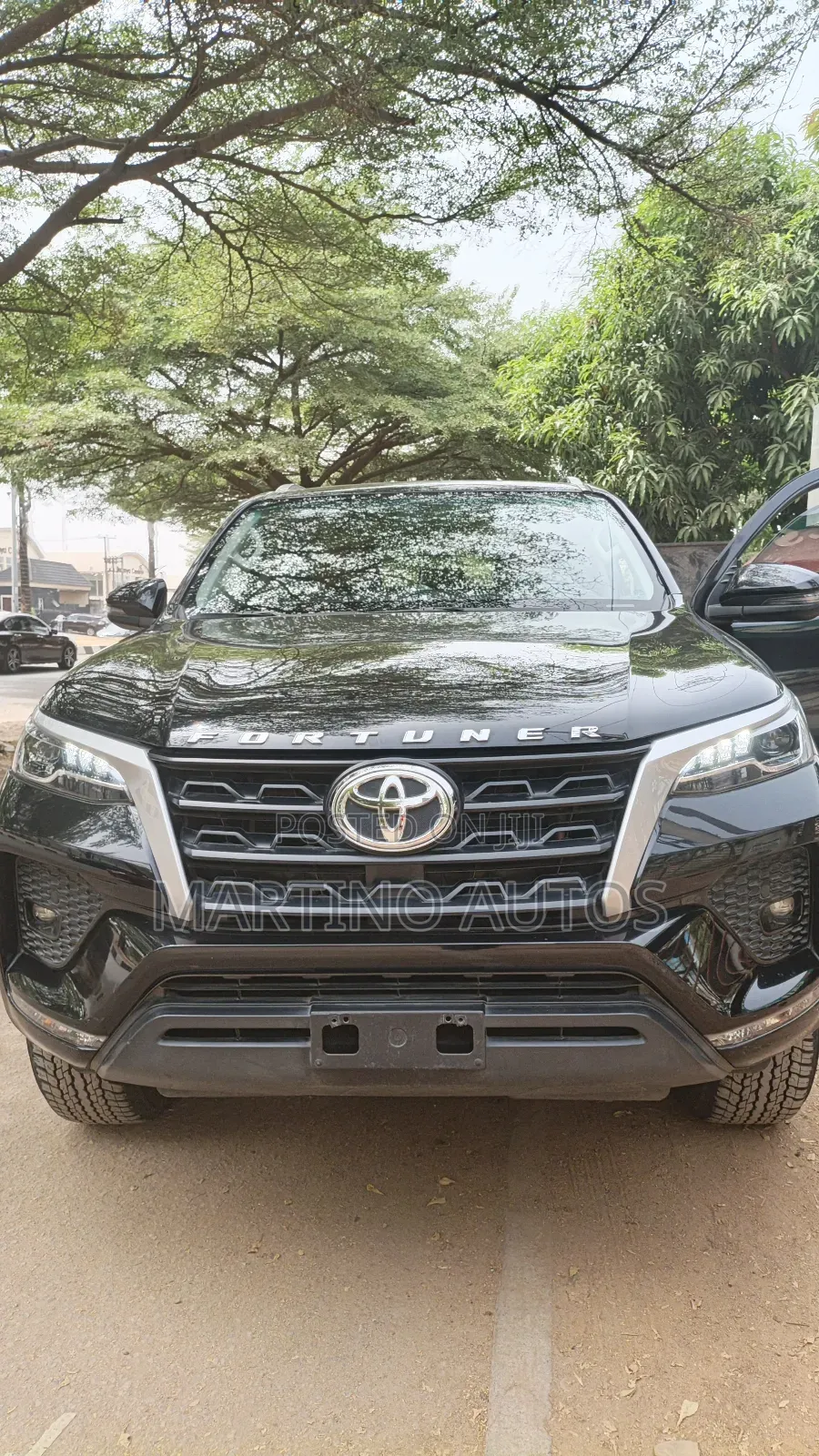 Toyota Fortuner 2023 Black