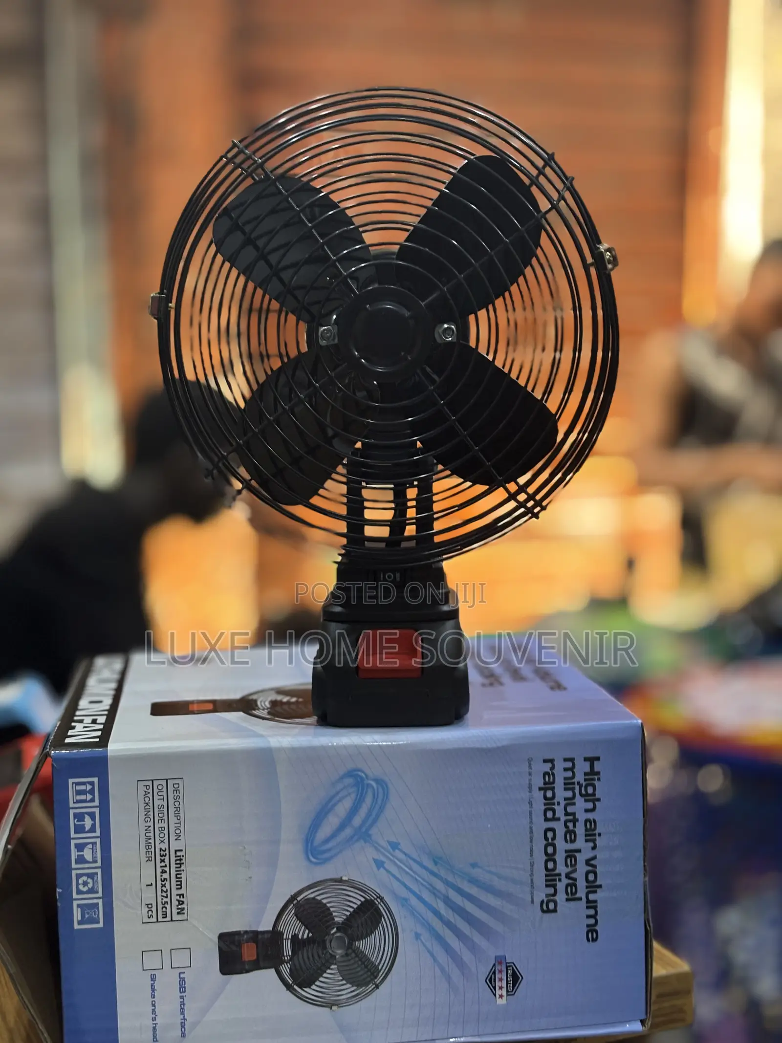 Portable Wireless Charging Fan With Battery Lithium