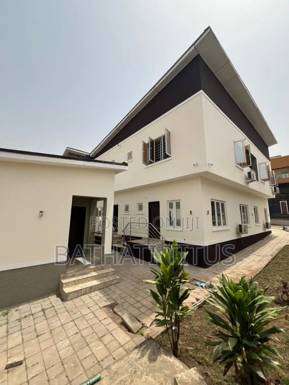 4bdrm Duplex in Life Camp for rent