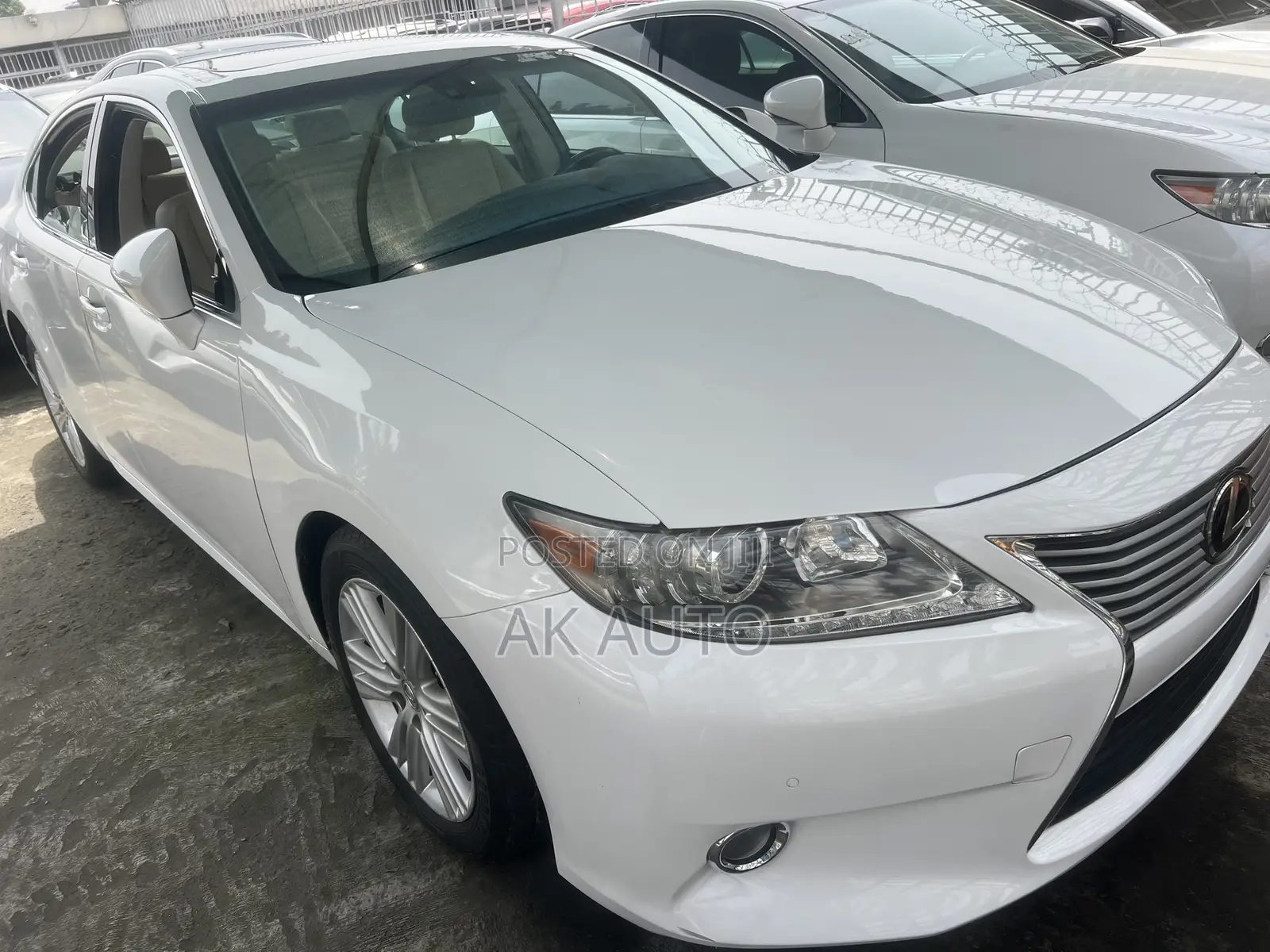 Lexus ES 2014 White
