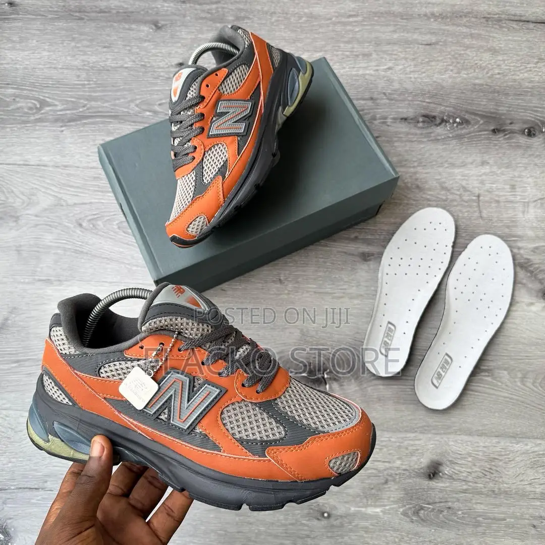 Original New Balance Abzorb 2010 Sneakers