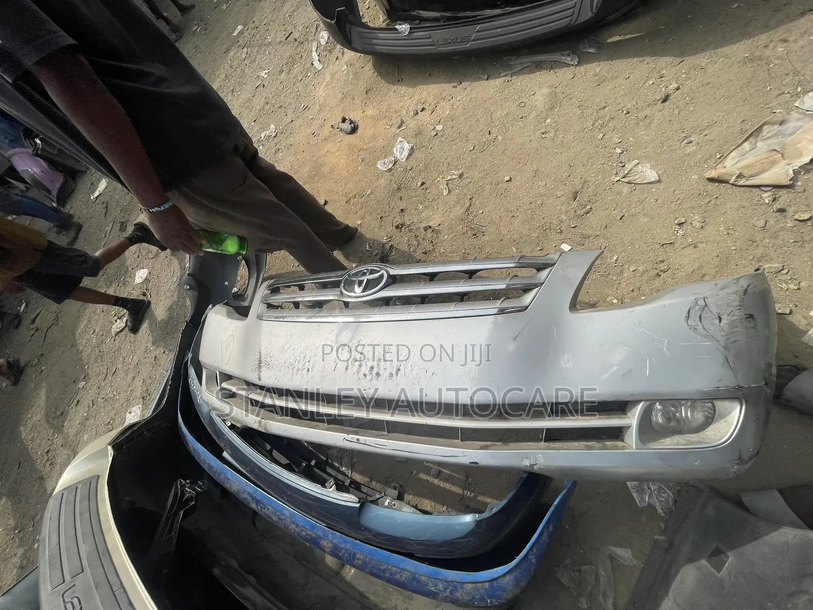 Front Bumper Avalon 2006