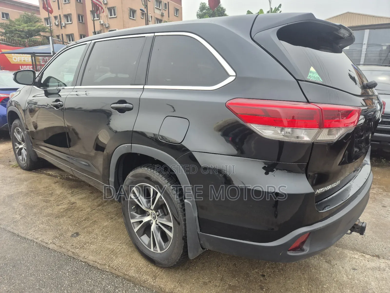 Toyota Highlander LE 4x4 V6 (3.5L 6cyl 8A) 2018 Black