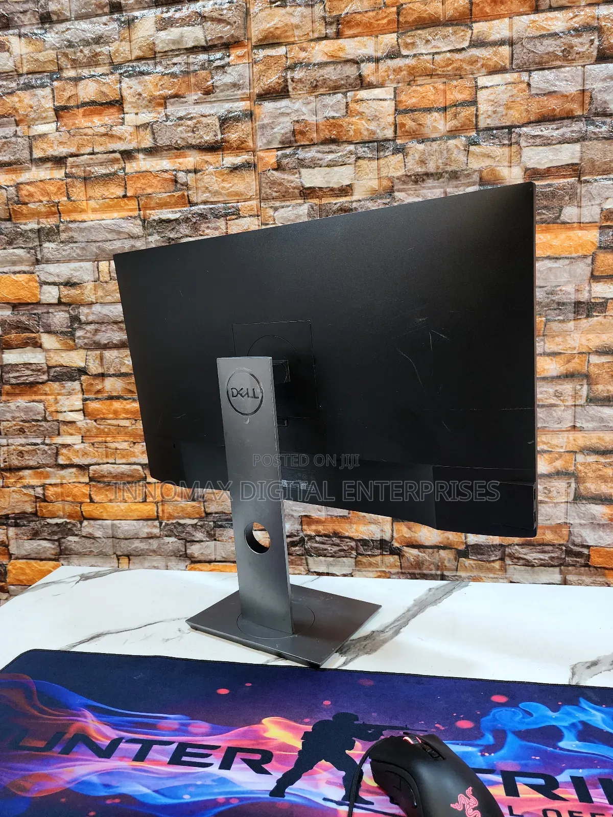 Dell 27-Inch Ips Frameless FHD 1080p Led 60hz Hdmi Monitor