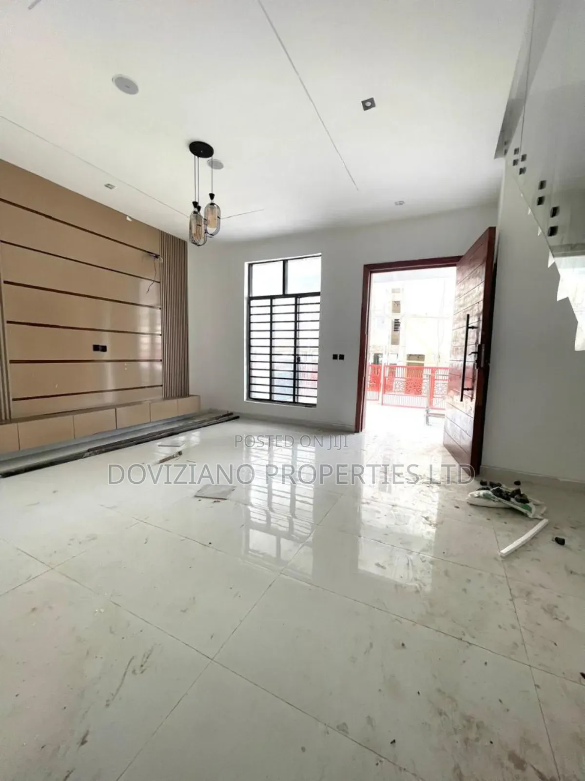 4bdrm Duplex in Ikota for sale