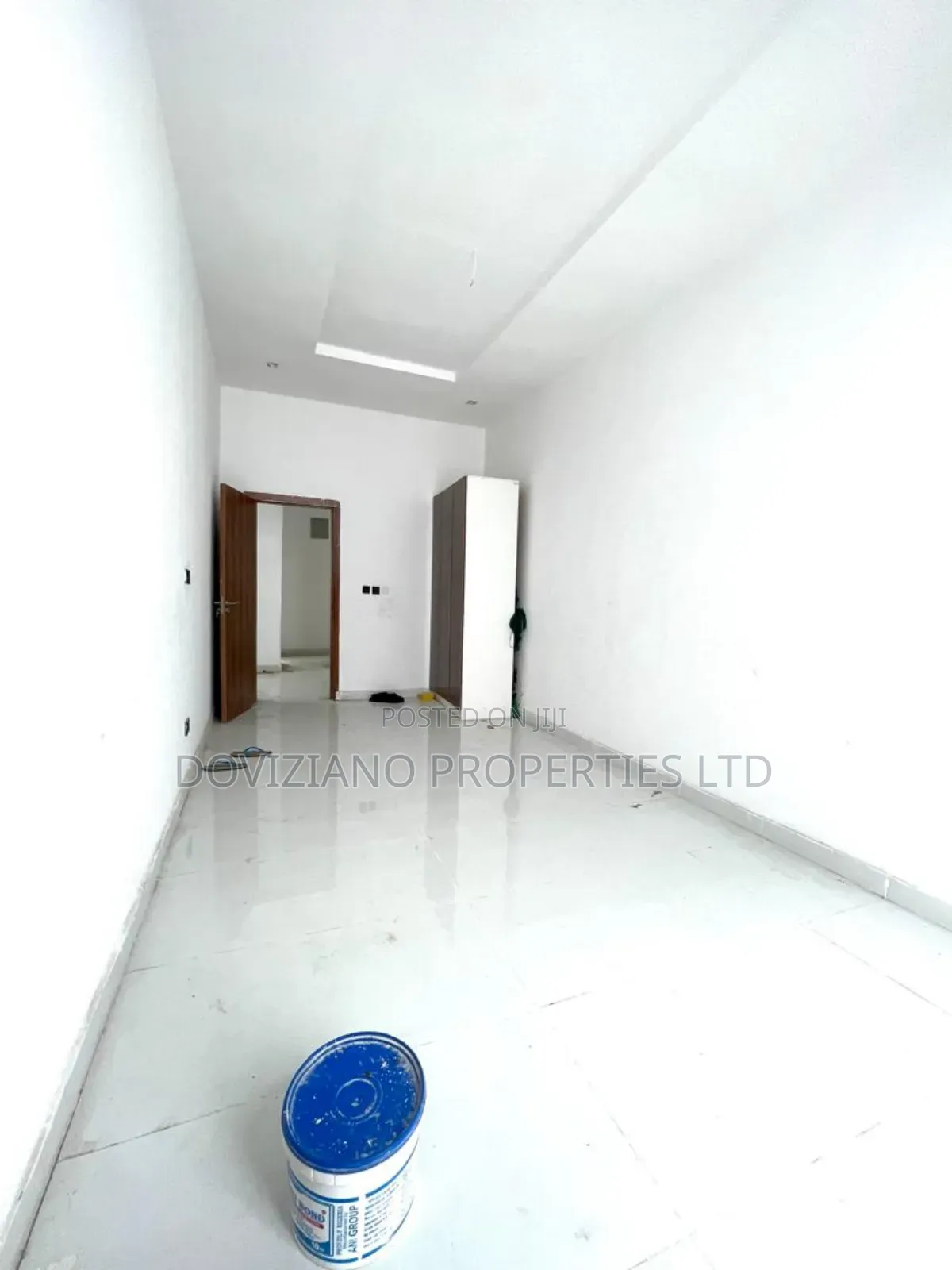 4bdrm Duplex in Ikota for sale