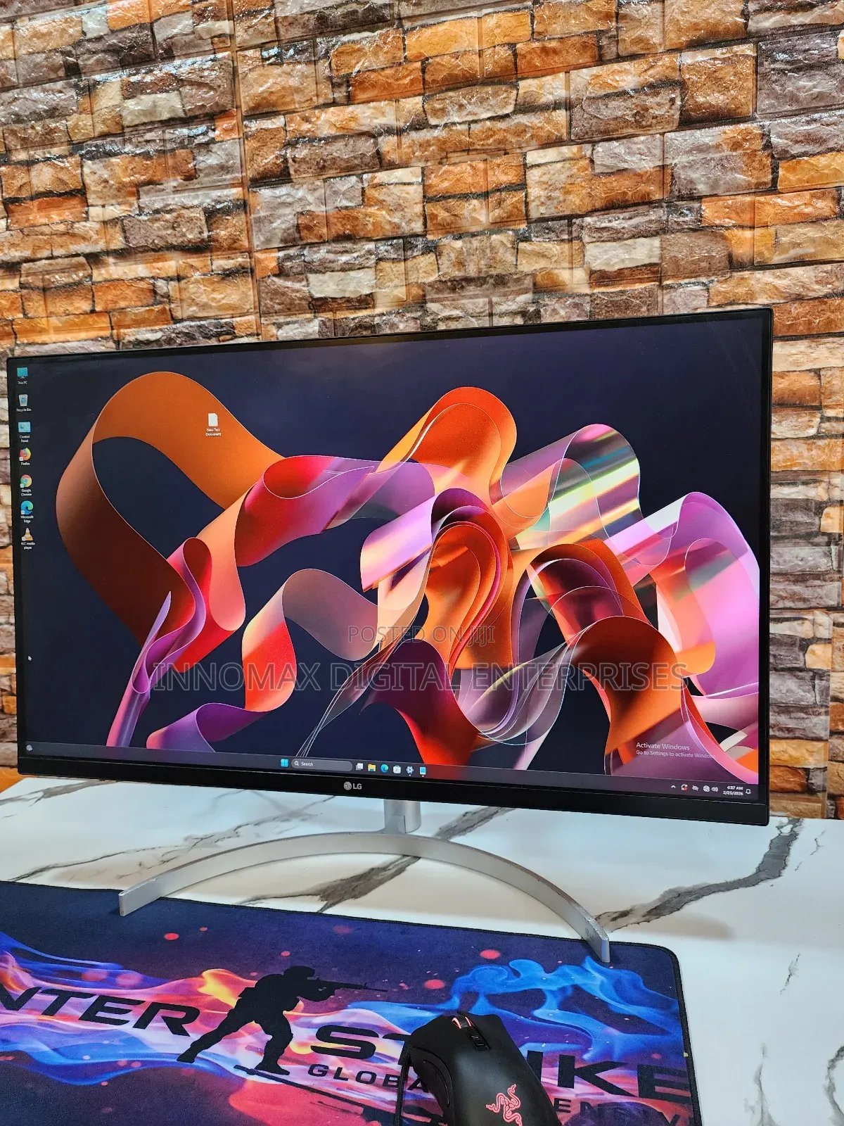 Lg Ultragear 32-Inch Frameless Led 1440p QHD 144hz Hdmi Monitor