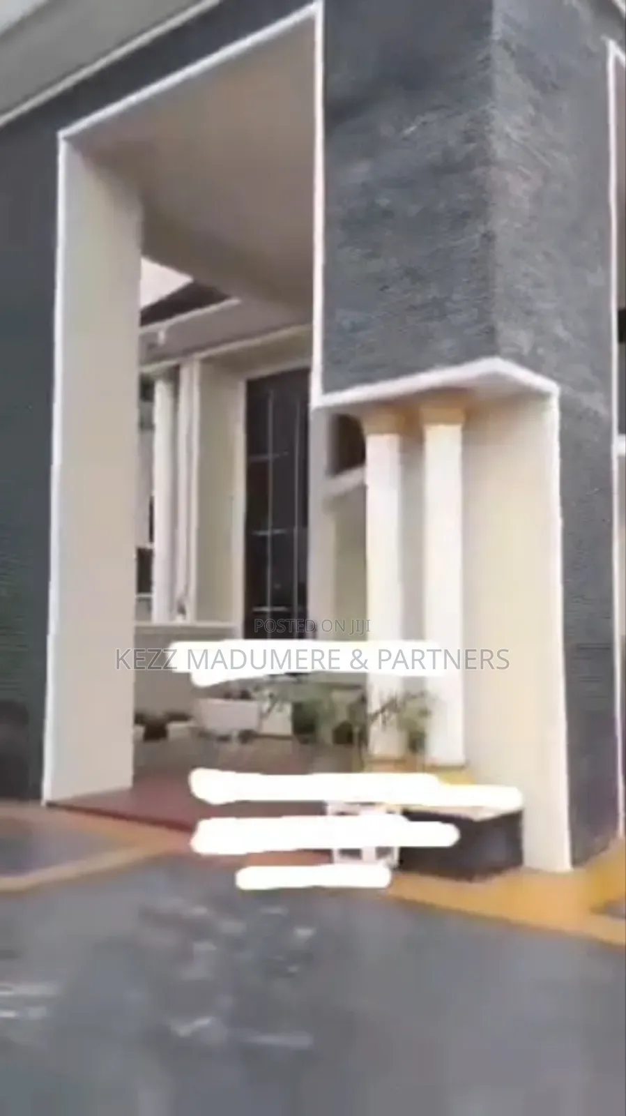 8bdrm Duplex in Gated Estate , Sars for sale