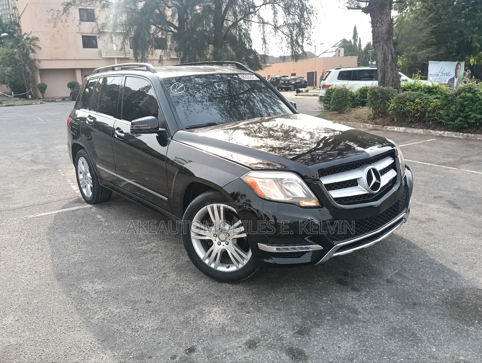 Mercedes-Benz GLK-Class Base GLK 350 4dr AWD 4MATIC (3.5L 6cyl 7A) 2015