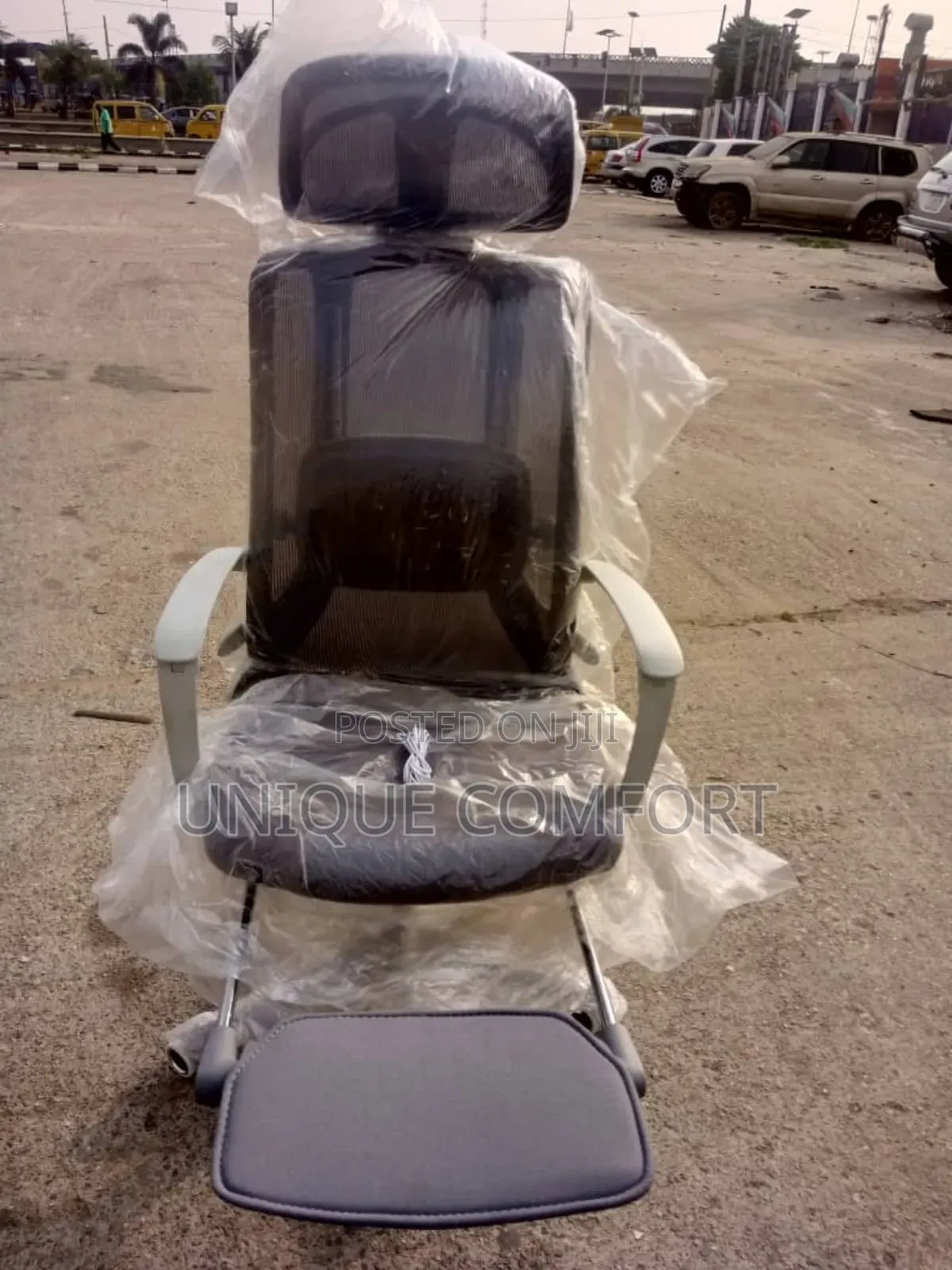Imported Executive Massage Swivel Office Chair With Leg and Head Rest