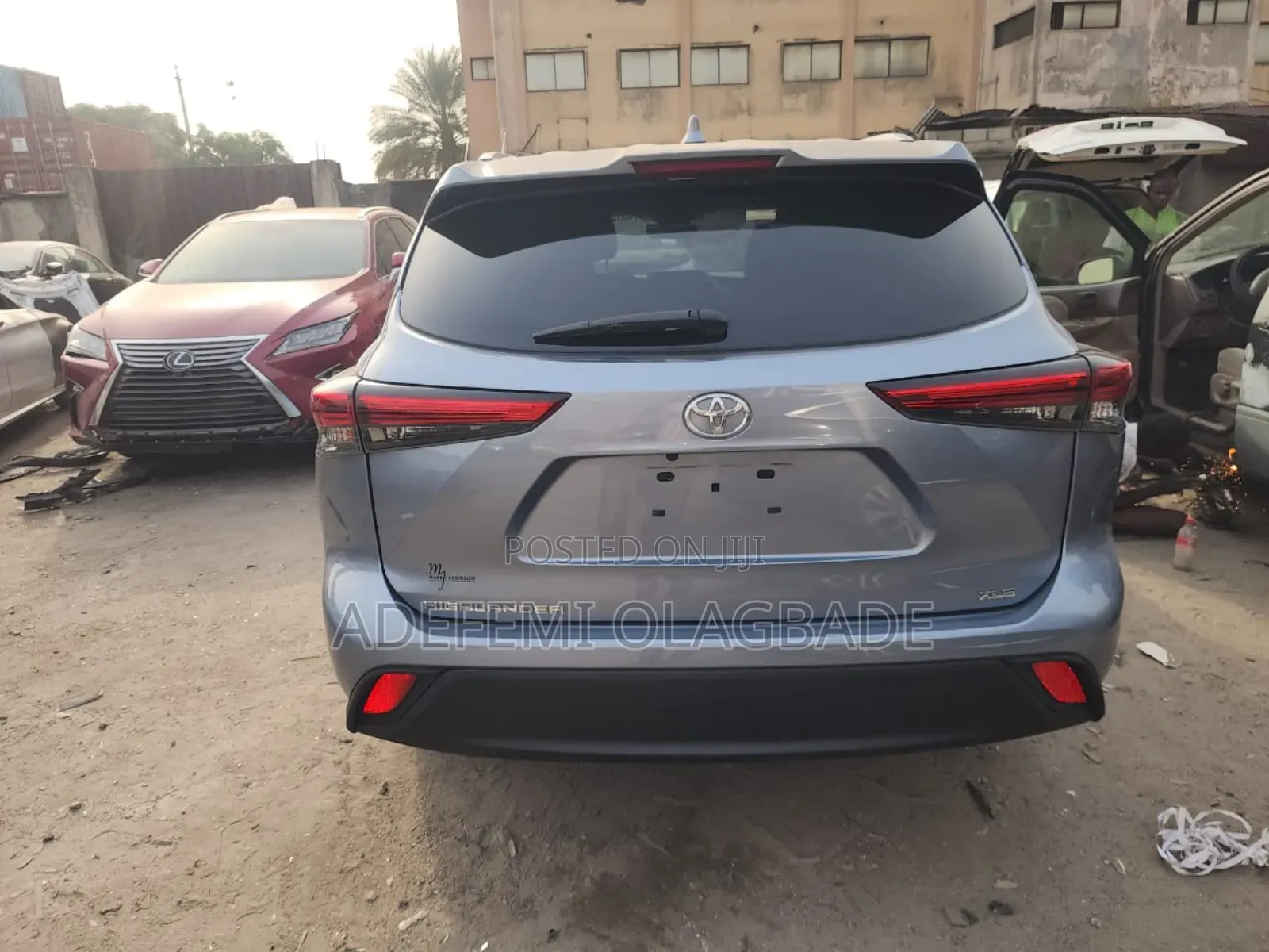 Toyota Highlander XLE 2022 Blue