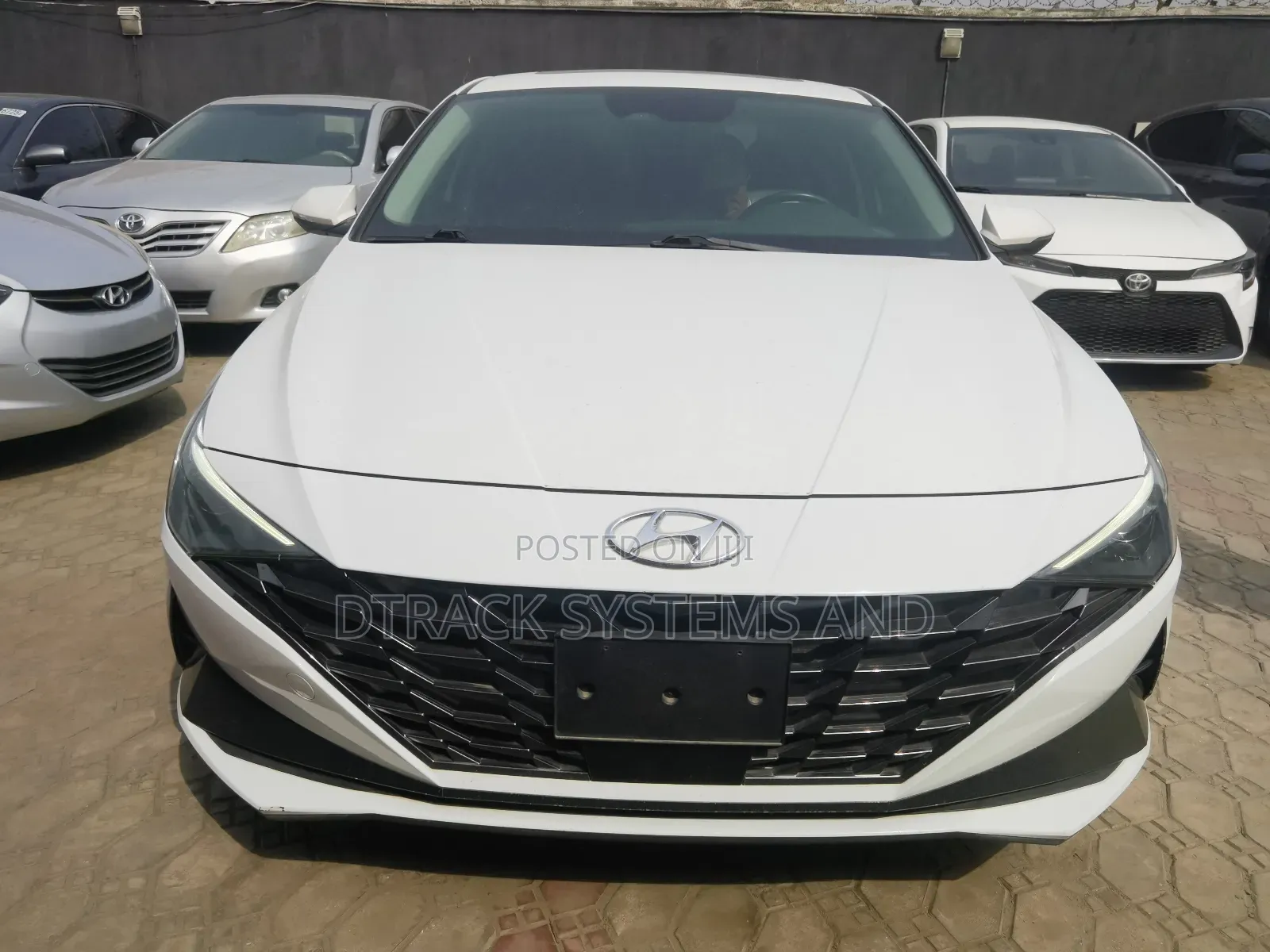Hyundai Elantra 2020 White