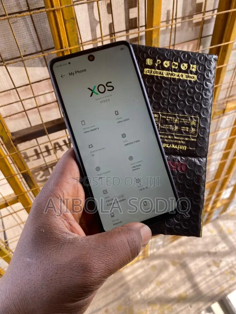 Infinix Smart 8 128 GB Black