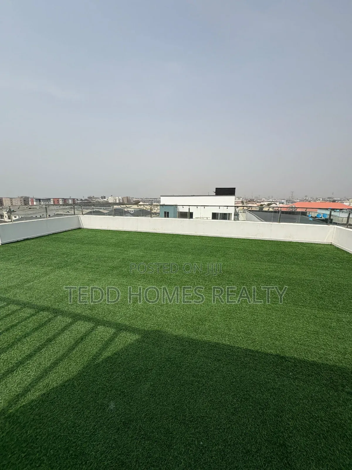 4bdrm Penthouse in Lekki for sale
