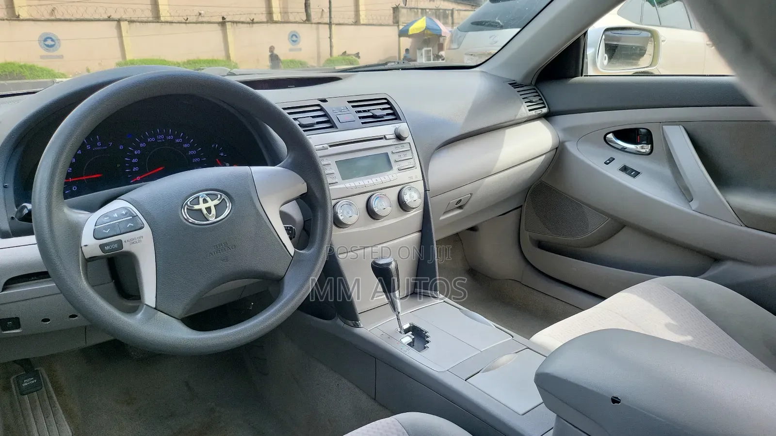 Toyota Camry LE 4dr Sedan (2.5L 4cyl 6AM) 2010 Silver