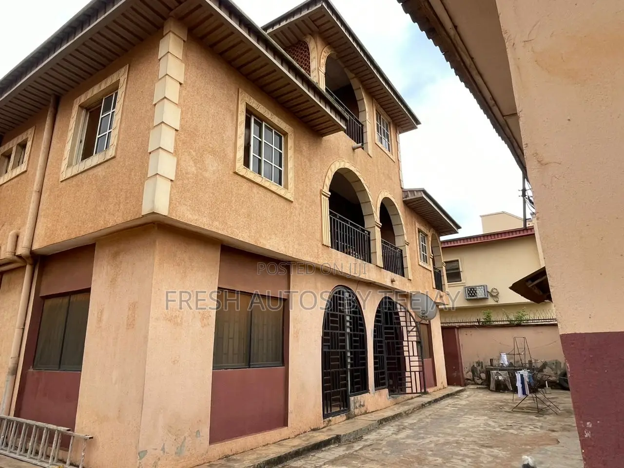 Furnished 3bdrm Block of Flats in Akute for sale