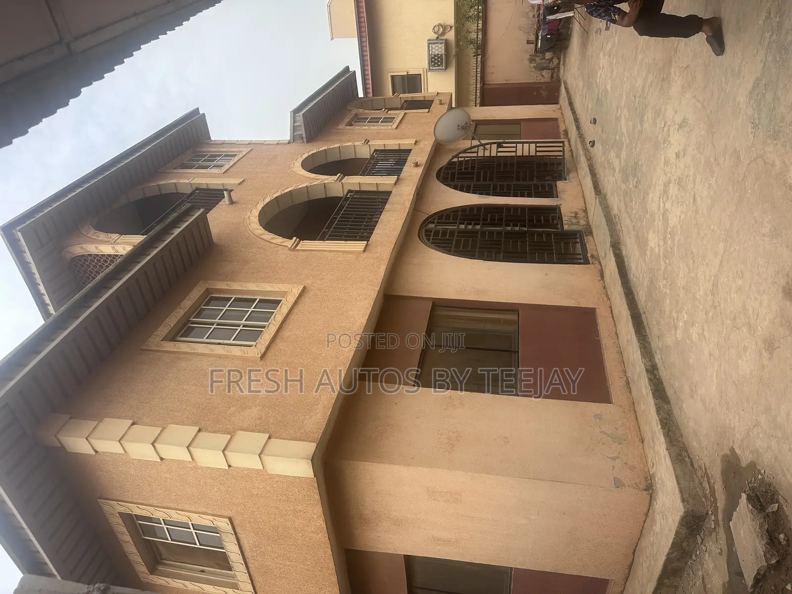Furnished 3bdrm Block of Flats in Akute for sale
