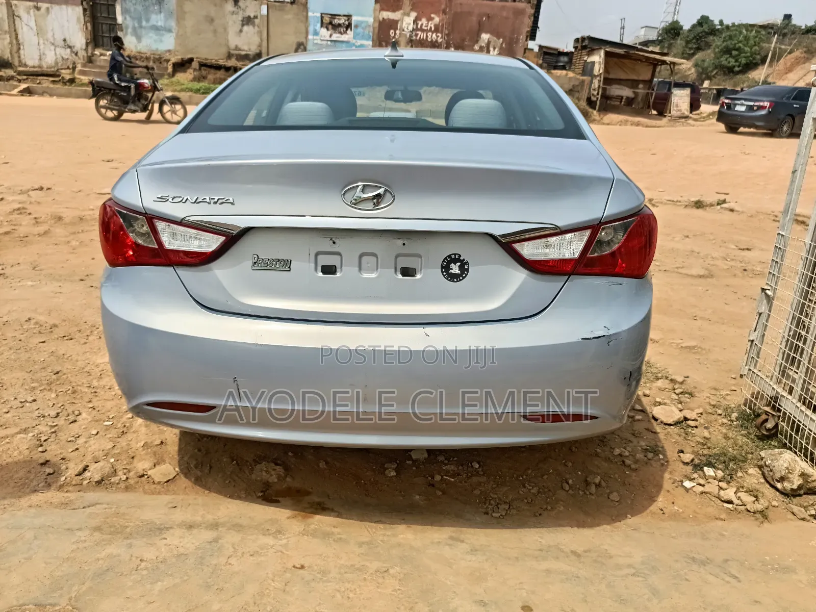 Hyundai Sonata GLS Sedan FWD (2.4L 4cyl 6A) 2012 Silver
