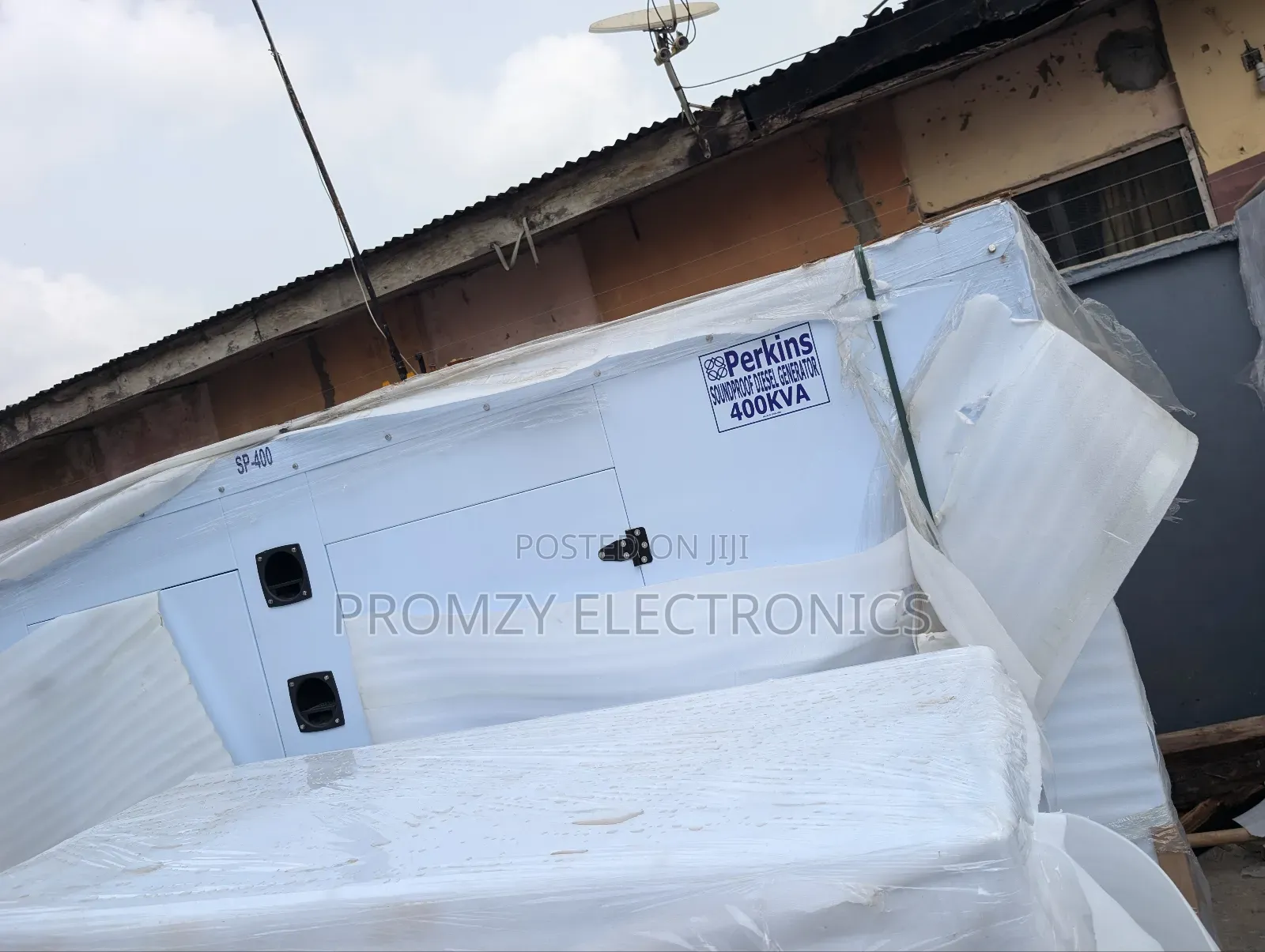 Sp400kva Perkins Diesel Soundproof Generator 2years Wty