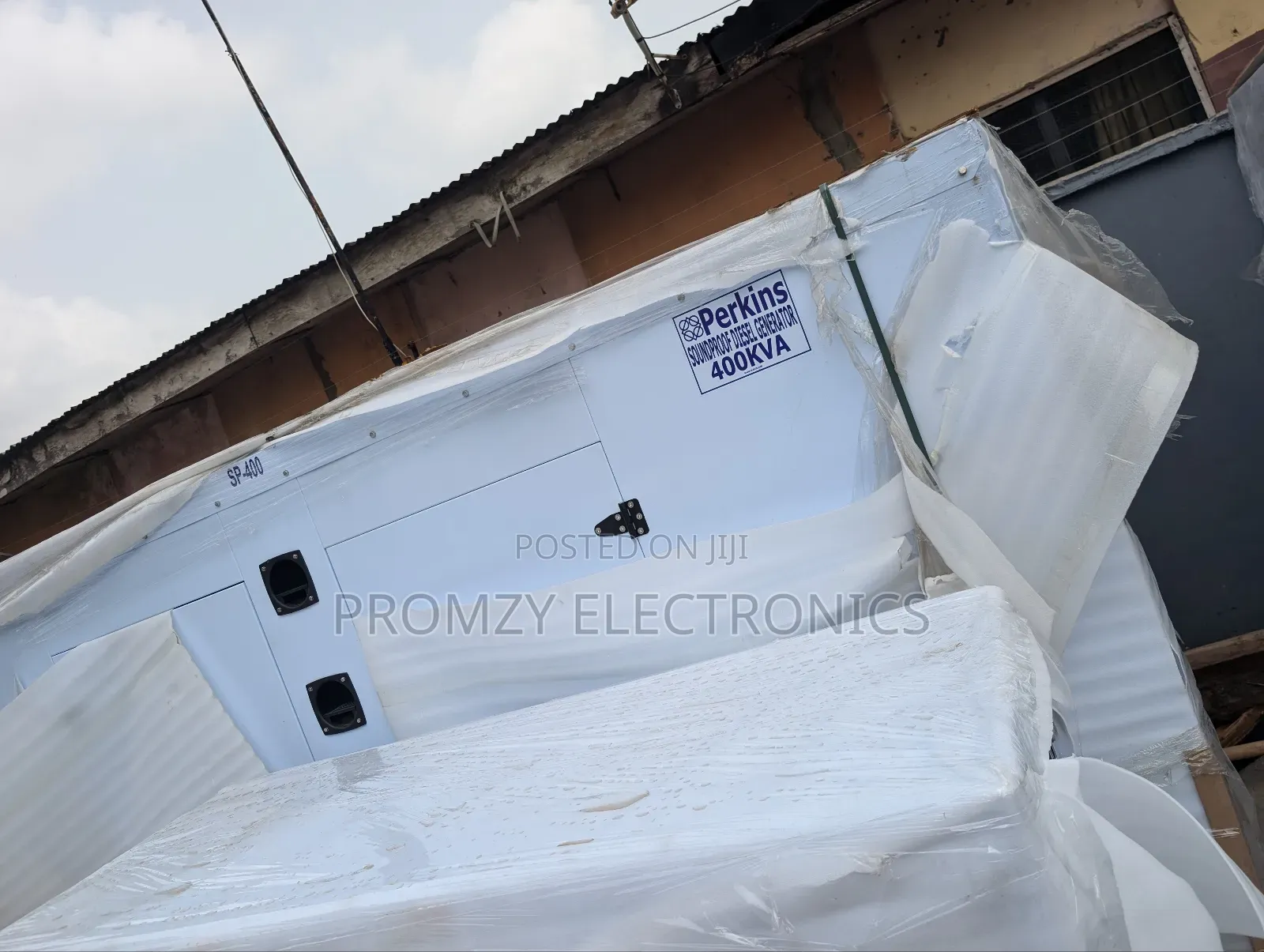 Sp400kva Perkins Diesel Soundproof Generator 2years Wty