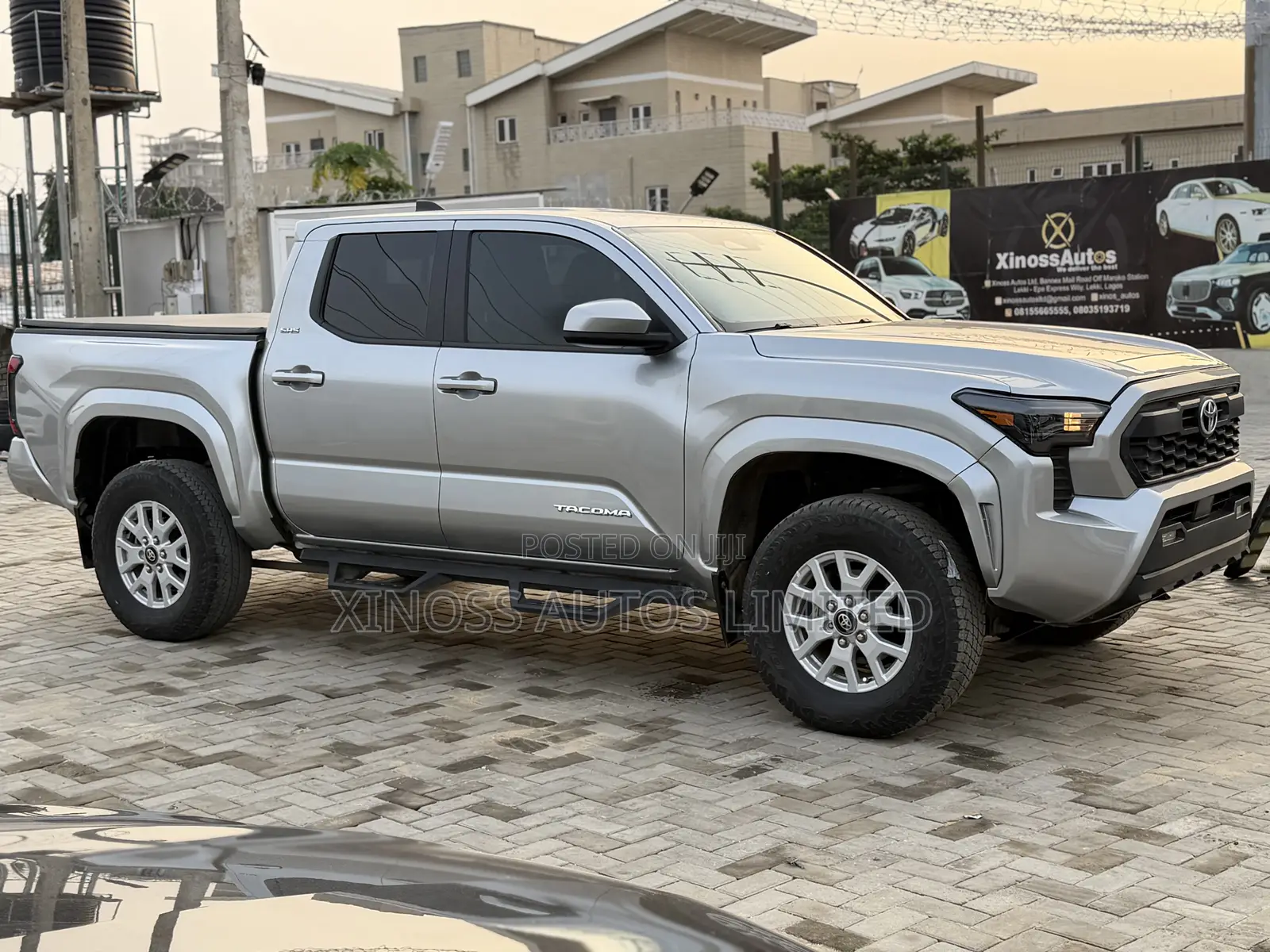 Toyota Tacoma SR5 Double Cab 5' Bed AT 2024 Silver