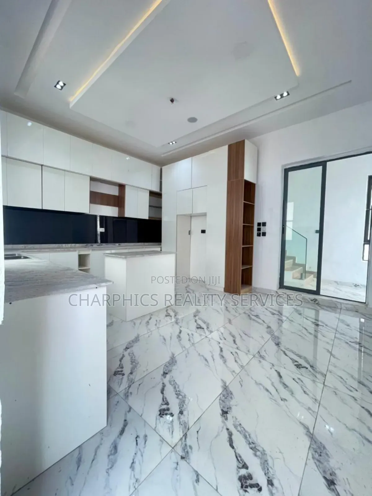 5bdrm Duplex in Ajah for sale