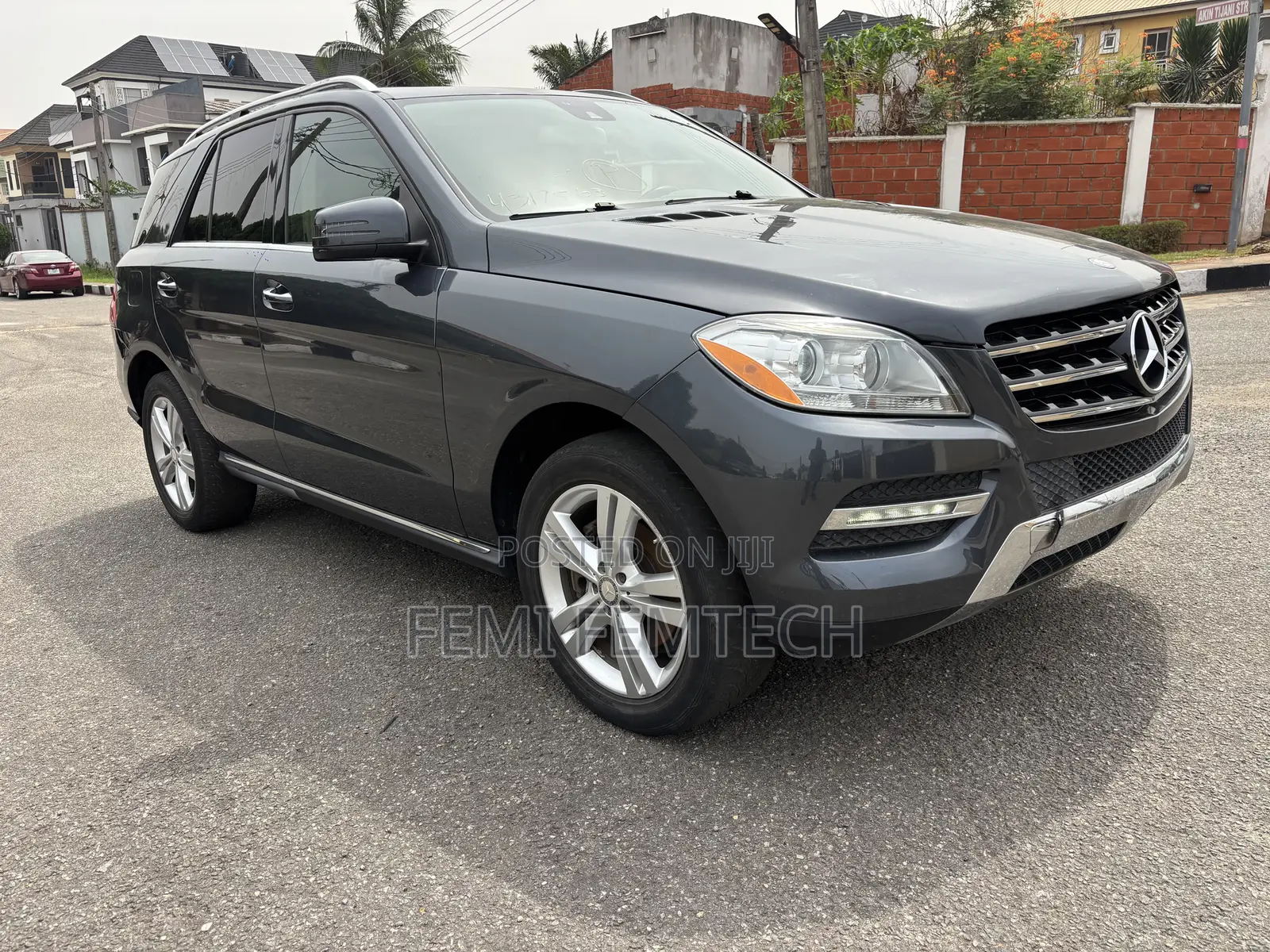 Mercedes-Benz M Class ML350 4MATIC 4dr SUV AWD (3.5L 6cyl 7A) 2015 Gray