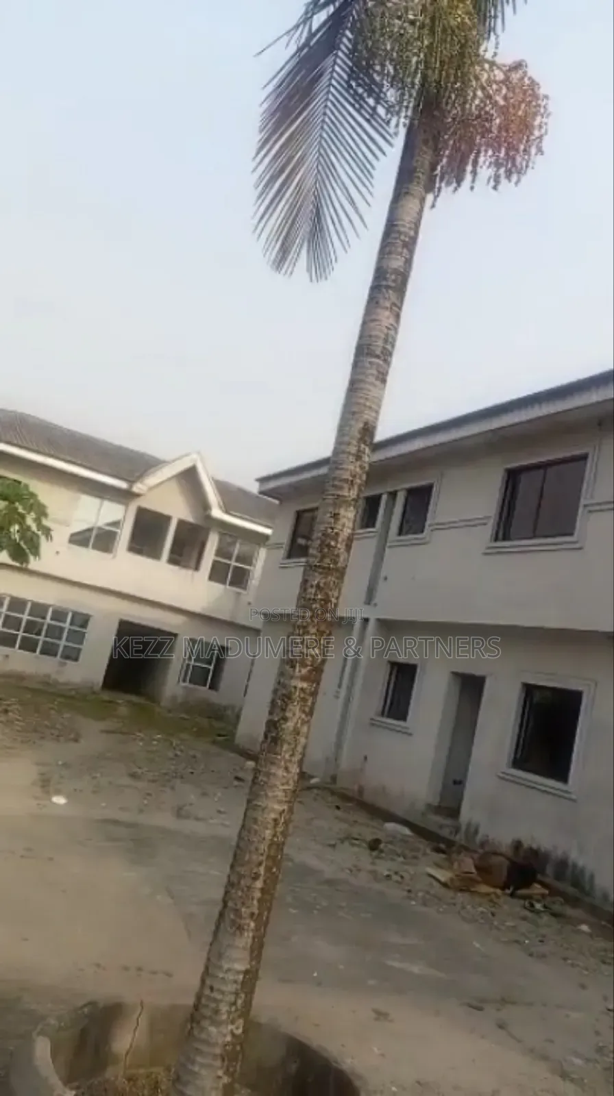 For Sale: Uncompleted 42 Rooms on 4 1⁄2 Plots at Woji, Ph