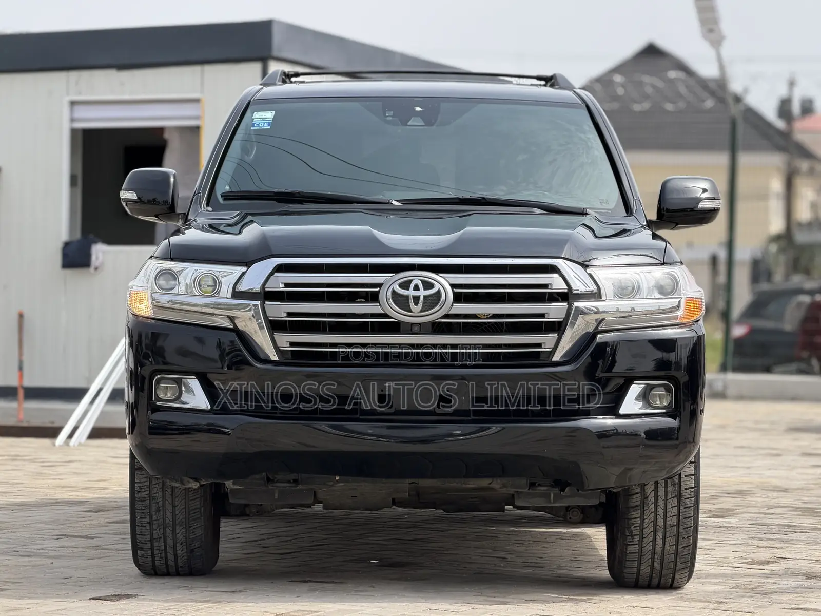 Toyota Land Cruiser 4.6 V8 GXR 2018 Black