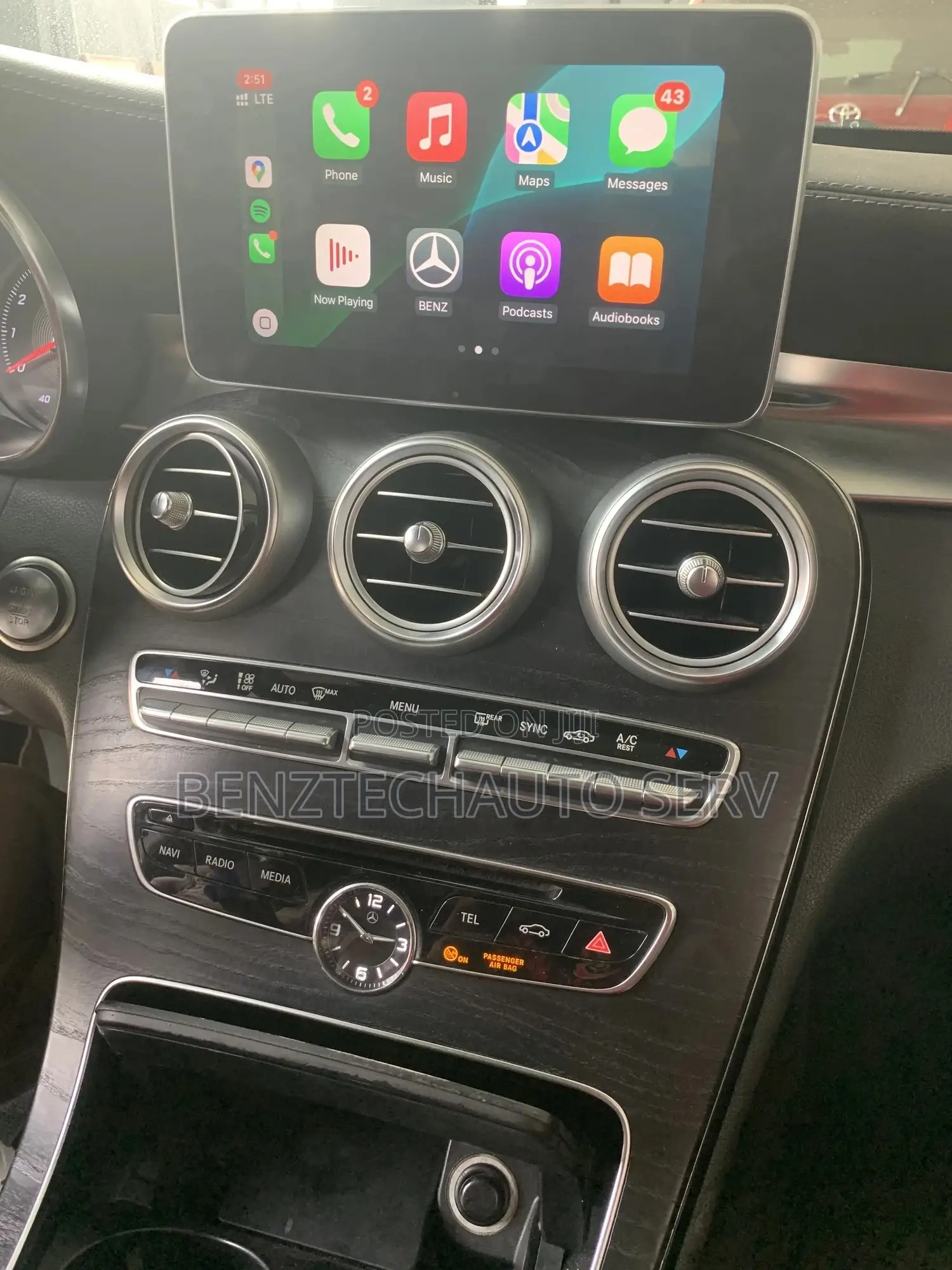 205 (C300)2015 Apple Carplay