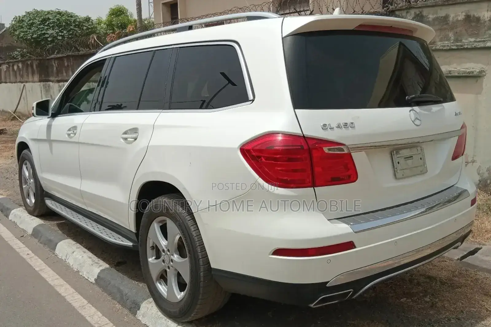 Mercedes-Benz GL-Class GL450 4MATIC 4dr SUV AWD (4.7L 8cyl Turbo 7A)