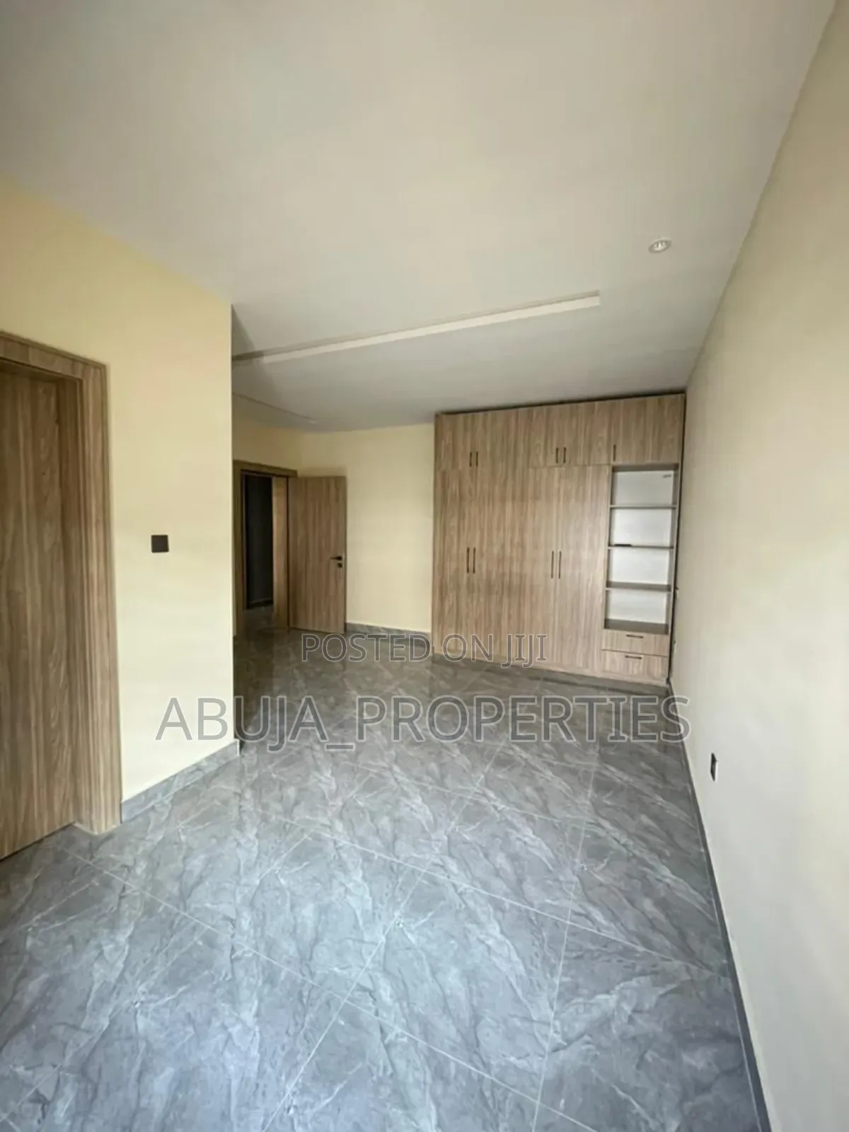 Furnished 5bdrm Duplex in Kado for sale
