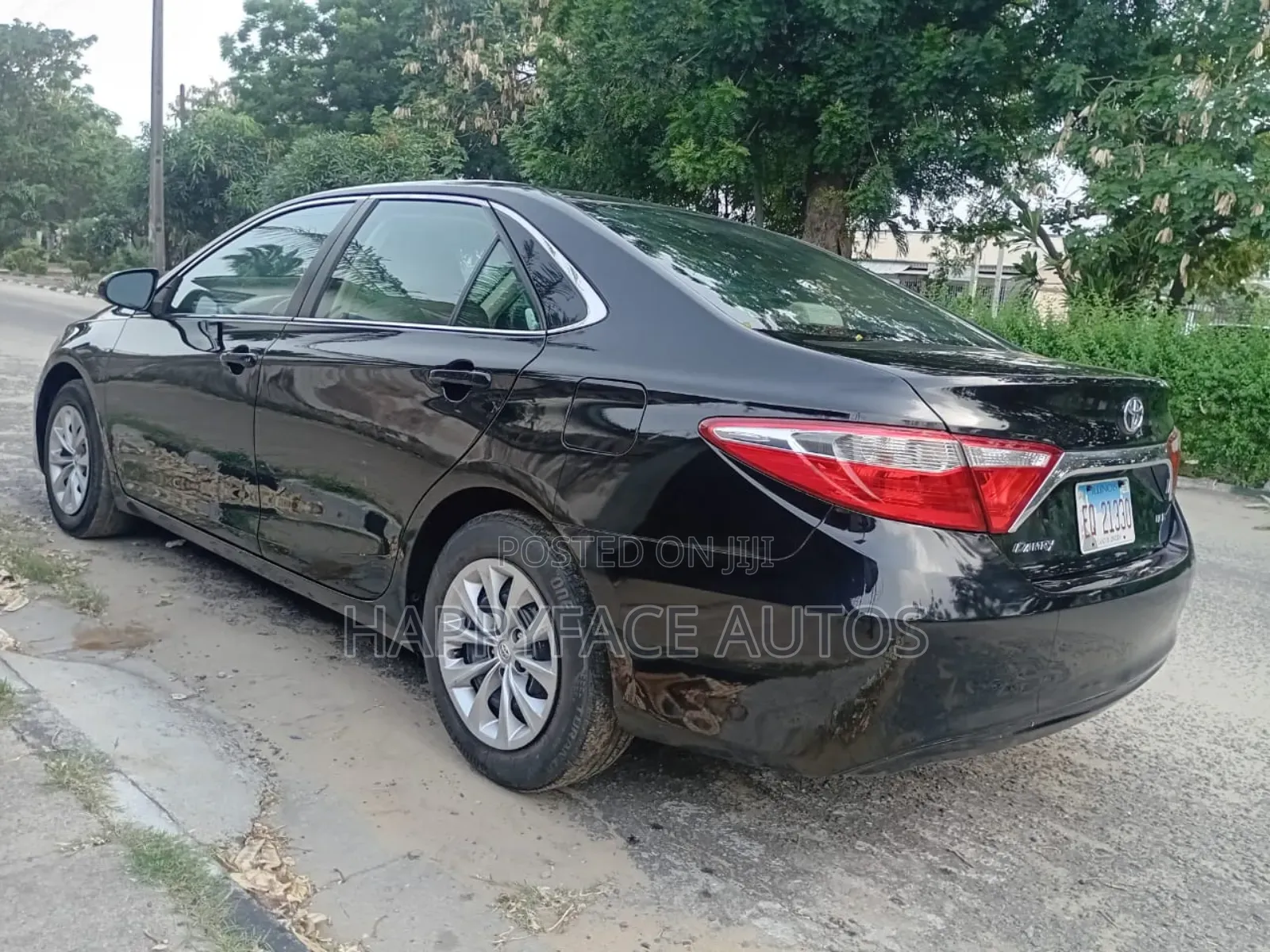 Toyota Camry LE 4dr Sedan (2.5L 4cyl 6A) 2015 Black