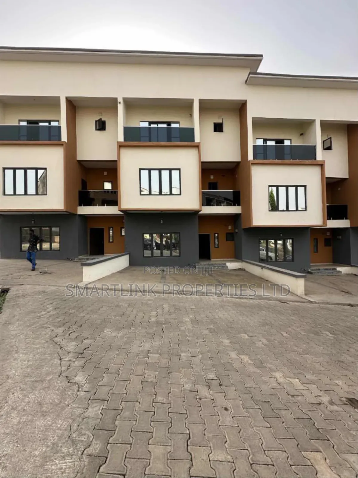 4bdrm Duplex in Wuye for sale
