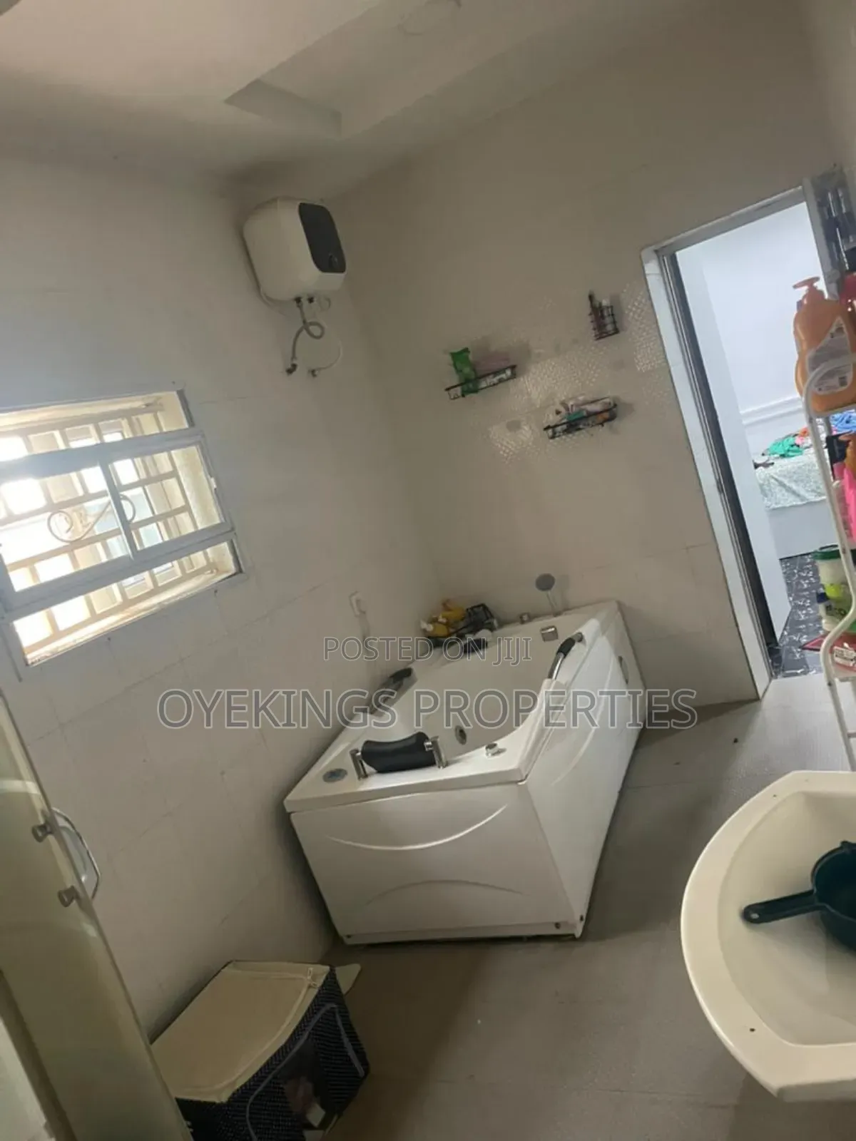 4bdrm Bungalow in Ajila, Akala Express for rent