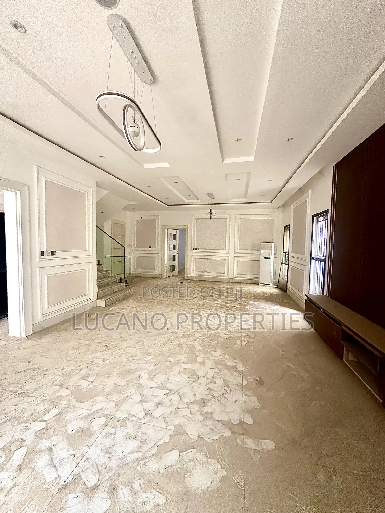 5bdrm Duplex in Utako District for sale
